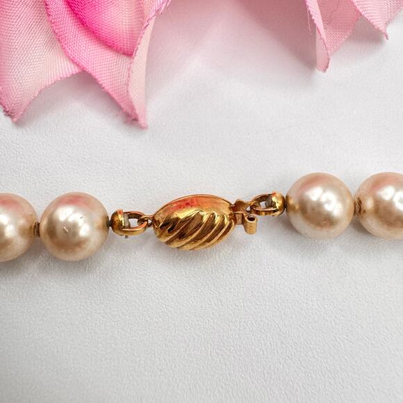 Vintage Ivory Glass Pearl Hand Knotted Necklace Box Clasp Wedding Bridal 18” - Picture 6 of 12